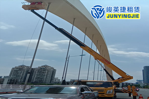 东兰柳州桥梁检测施工现场